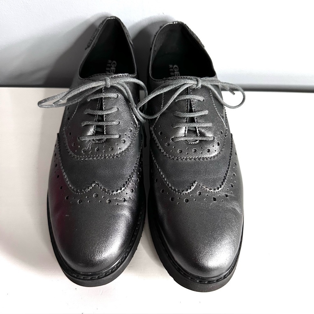 GEOX Thymar Sneakers, Brogues, Loafers, Grey, Metallic, Size 7.5 (38), Like New